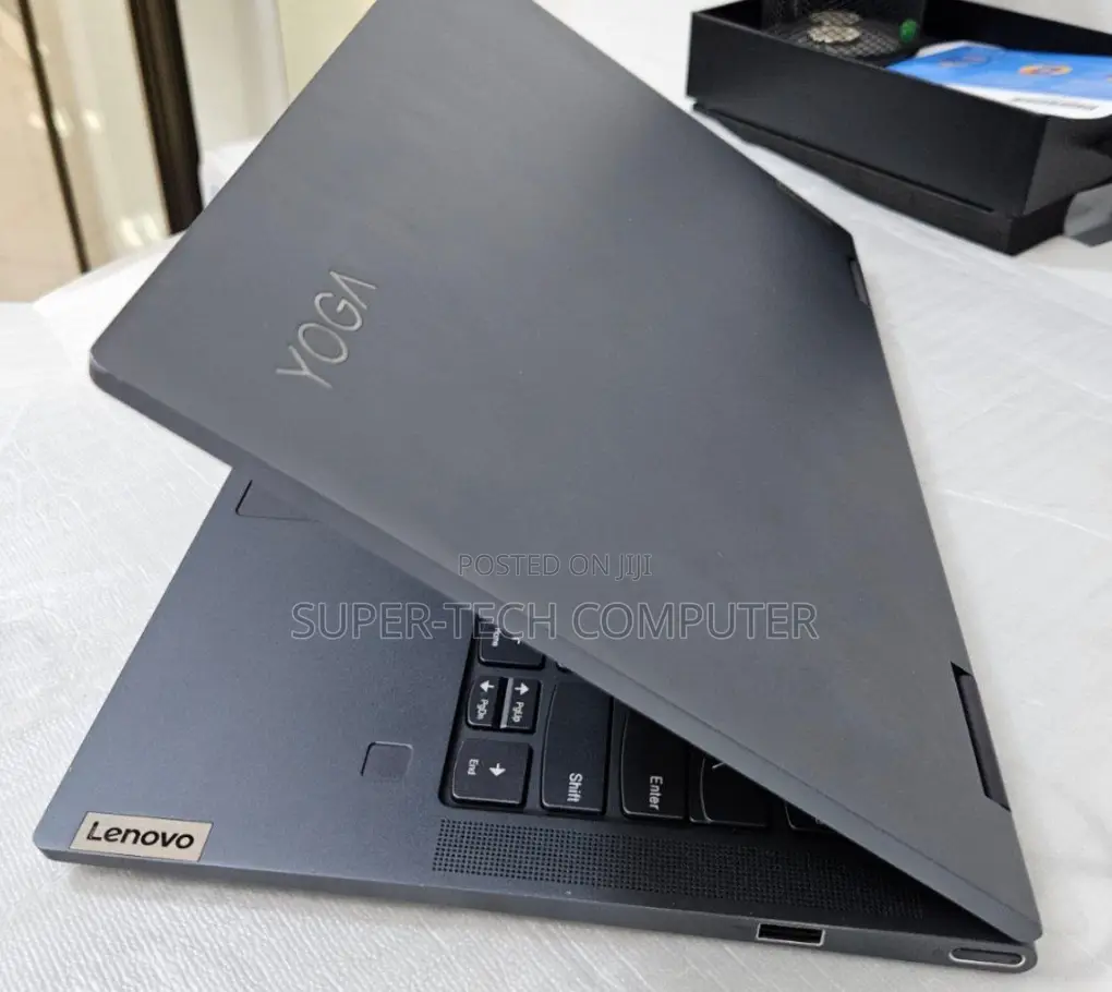 New Laptop Lenovo Yoga 700 16GB Intel Core I7 SSD 512GB