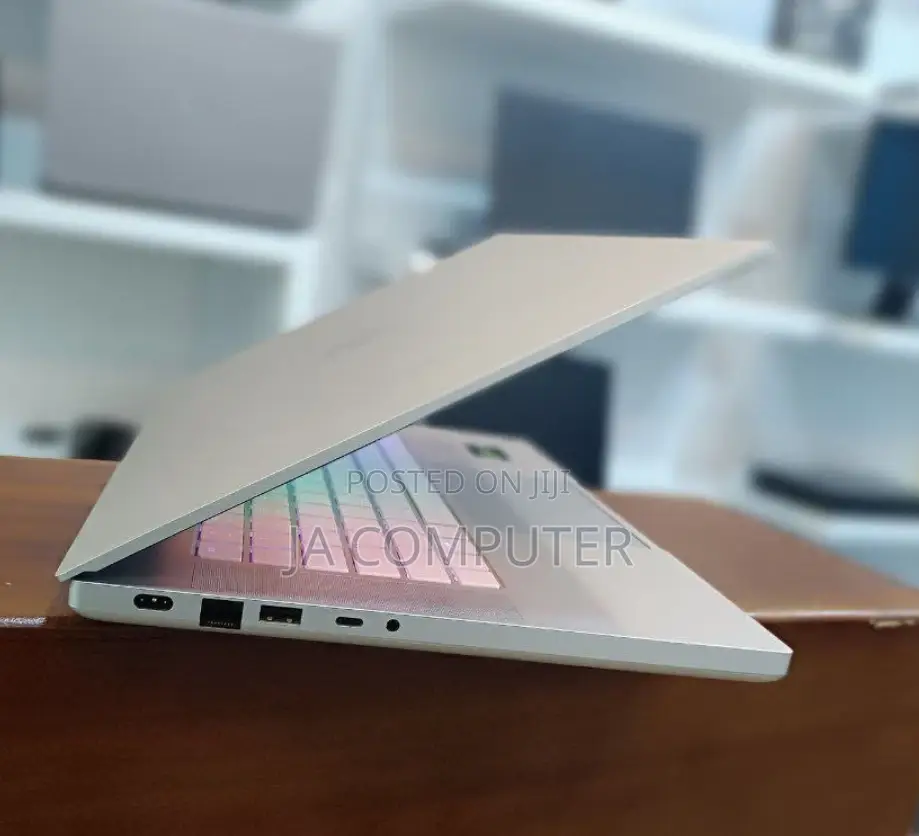 New Laptop Razer Blade 16GB Intel Core I7 SSD 512GB