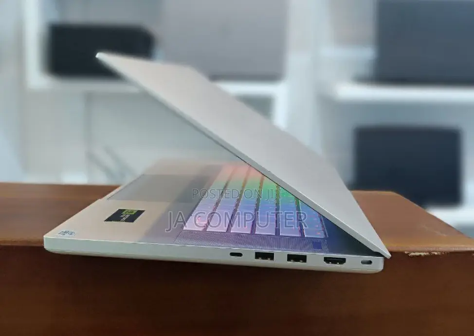 New Laptop Razer Blade 16GB Intel Core I7 SSD 512GB