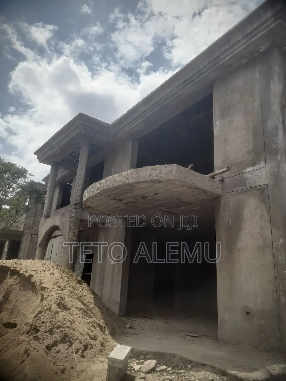 የሚሸጥ ፌኒሽግ ጎሮ ፌጋ ኮምፓውድ