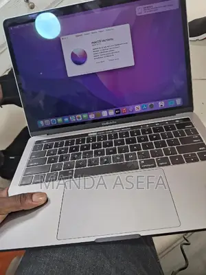 New Laptop Apple MacBook Pro 2016 8GB Intel Core I7 SSD 512GB