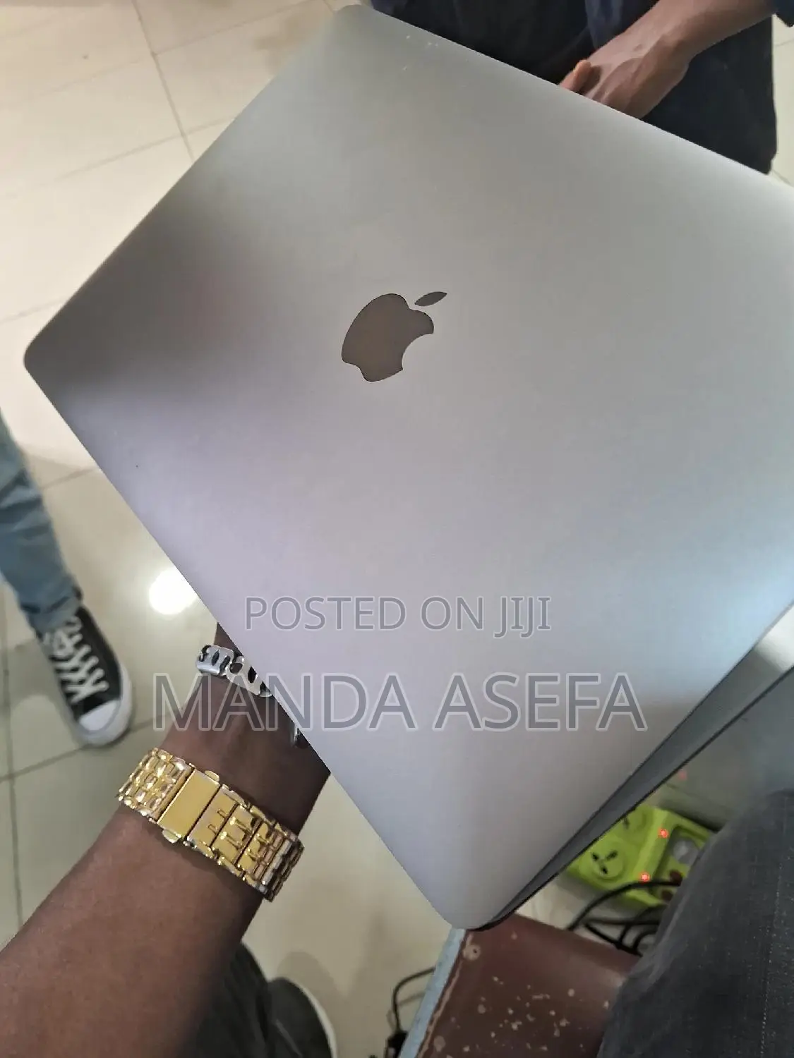 New Laptop Apple MacBook Pro 2016 8GB Intel Core I7 SSD 512GB