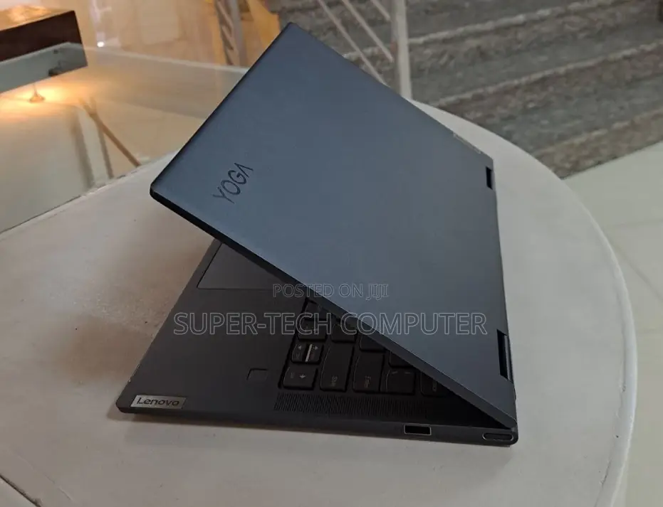 New Laptop Lenovo Yoga 710 16GB Intel Core I7 SSD 512GB