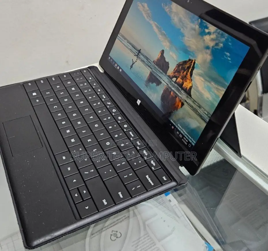 New Laptop Microsoft Surface 2GB Intel Core 2 Quad SSD 32GB