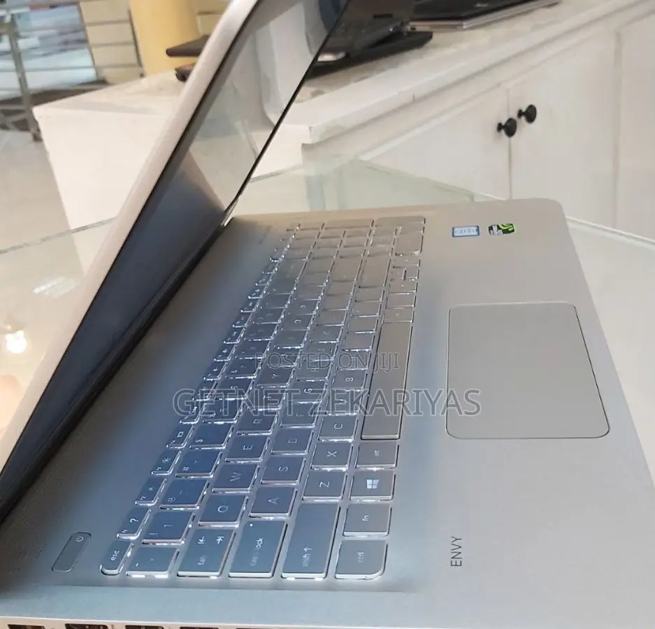 New Laptop HP Envy 15 16GB Intel Core I5 HDD+SSD 128GB