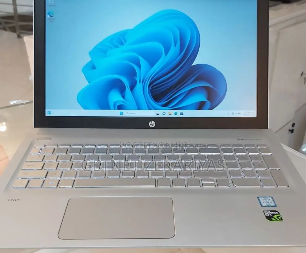 New Laptop HP Envy 15 16GB Intel Core I5 HDD+SSD 128GB