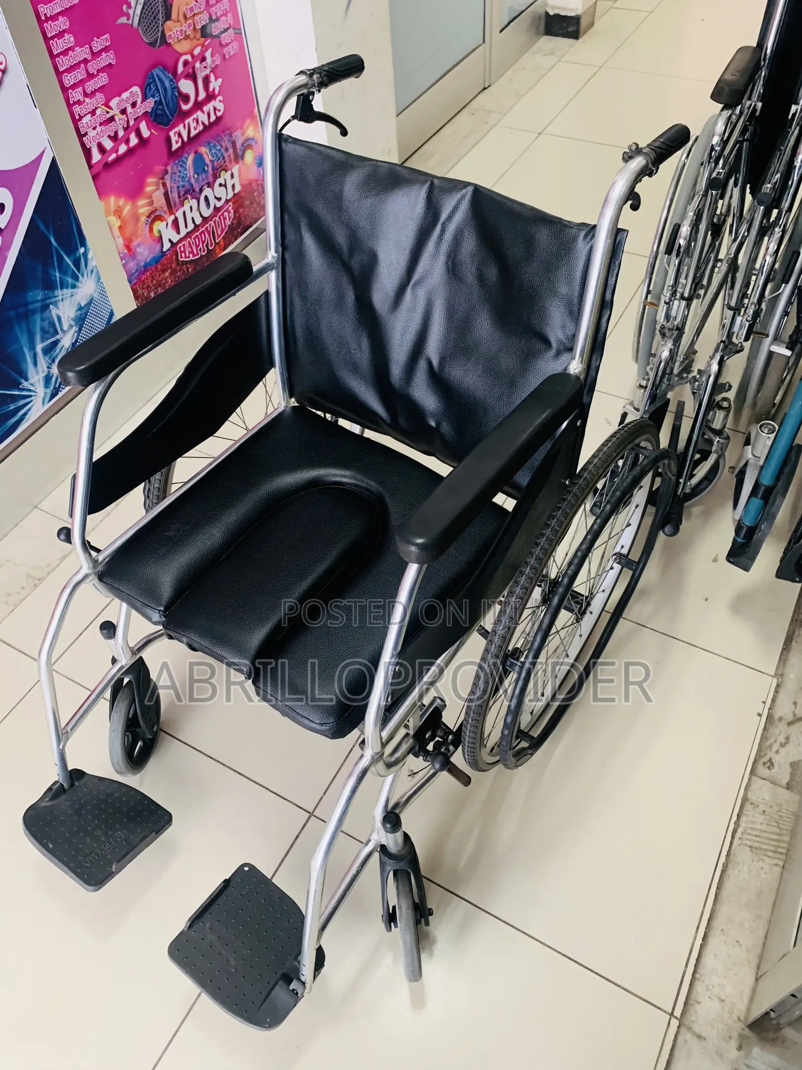 Hospitality Commode Wheelchair<Used Wheelchair<Wheelchair%^