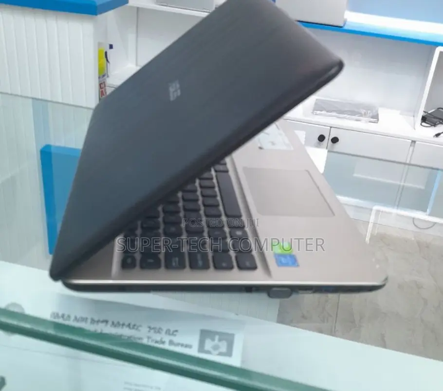 New Laptop Asus A52JR 4GB Intel Pentium HDD 1T