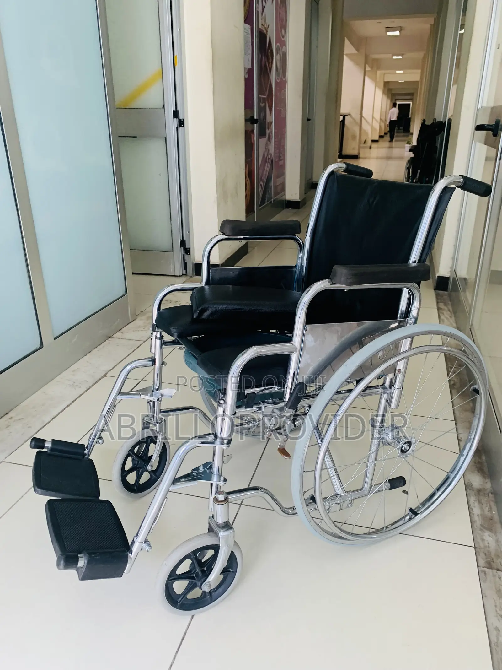 Toilet{>Wheel-Chair\Second\Wheel-Chair\Wheelchair\Wheelchair