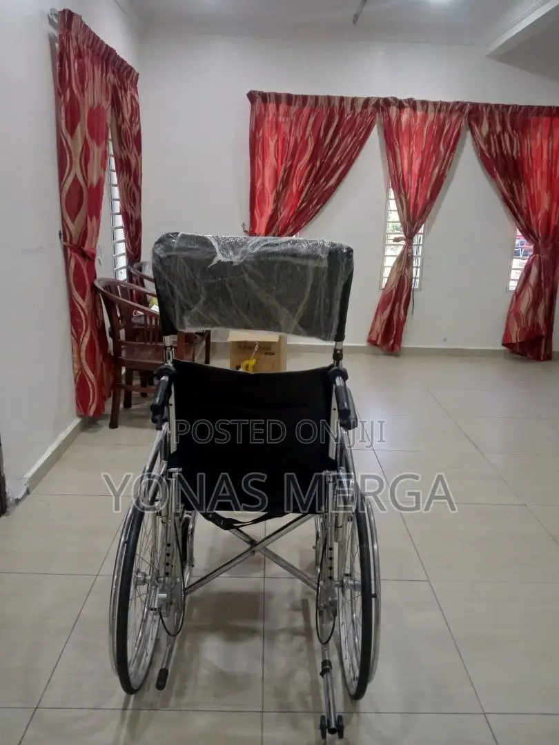 Multifunctional Wheelchair, Dedicated W/Toilet for Elderly