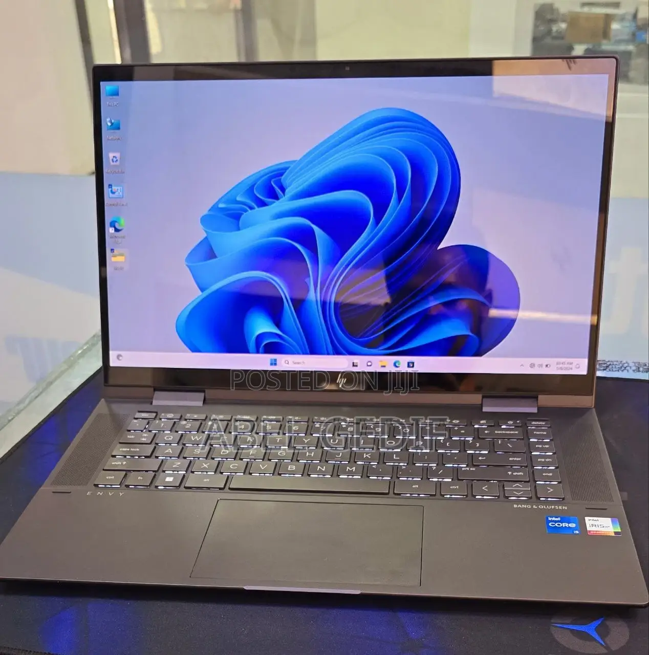 New Laptop HP Envy X360 8GB Intel Core I5 SSD 512GB