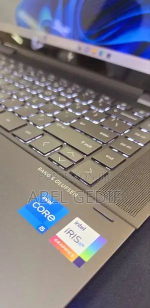 New Laptop HP Envy X360 8GB Intel Core I5 SSD 512GB