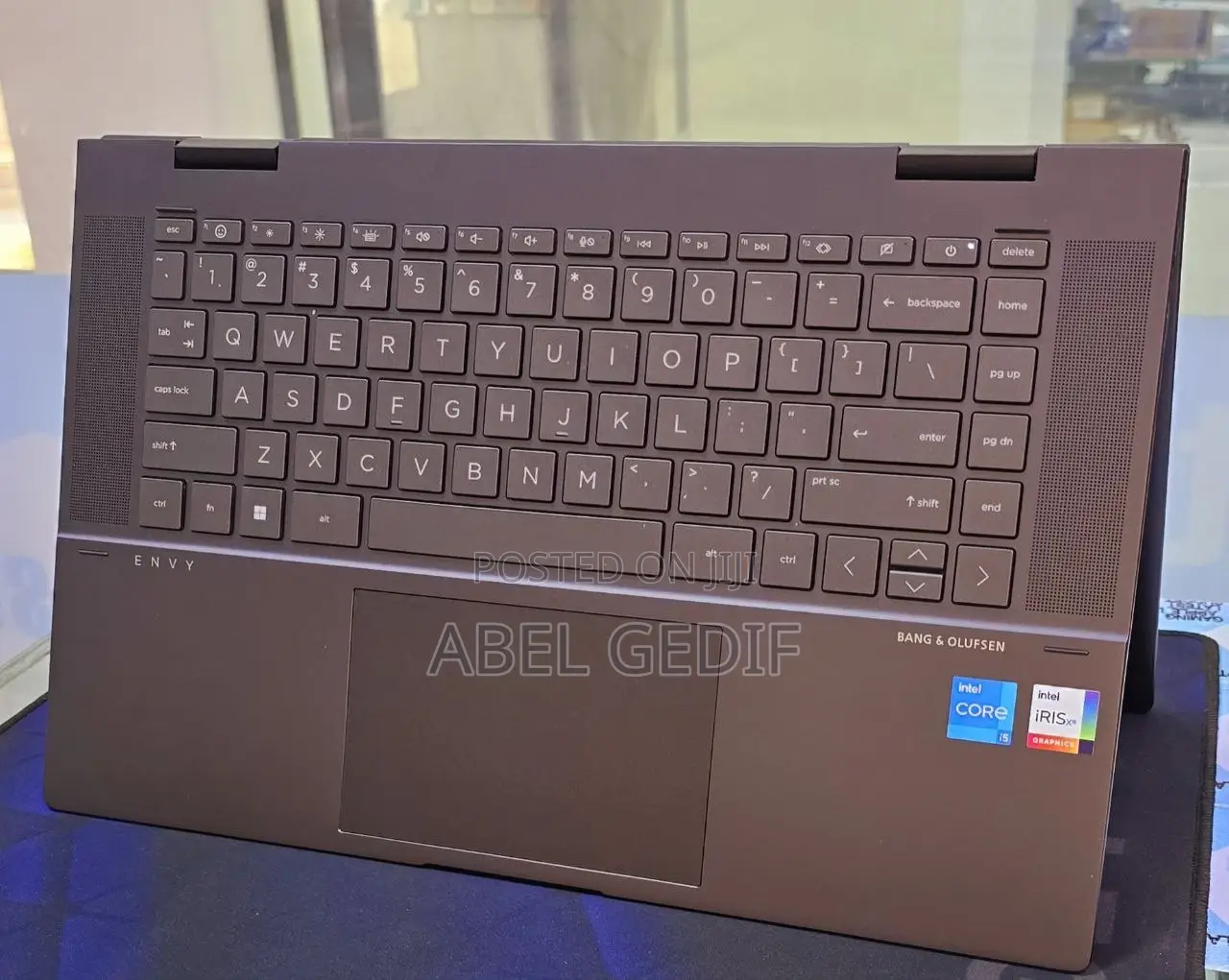 New Laptop HP Envy X360 8GB Intel Core I5 SSD 512GB