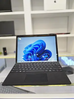 New Laptop Microsoft Surface Pro 9 16GB Intel Core I7 SSD 512GB