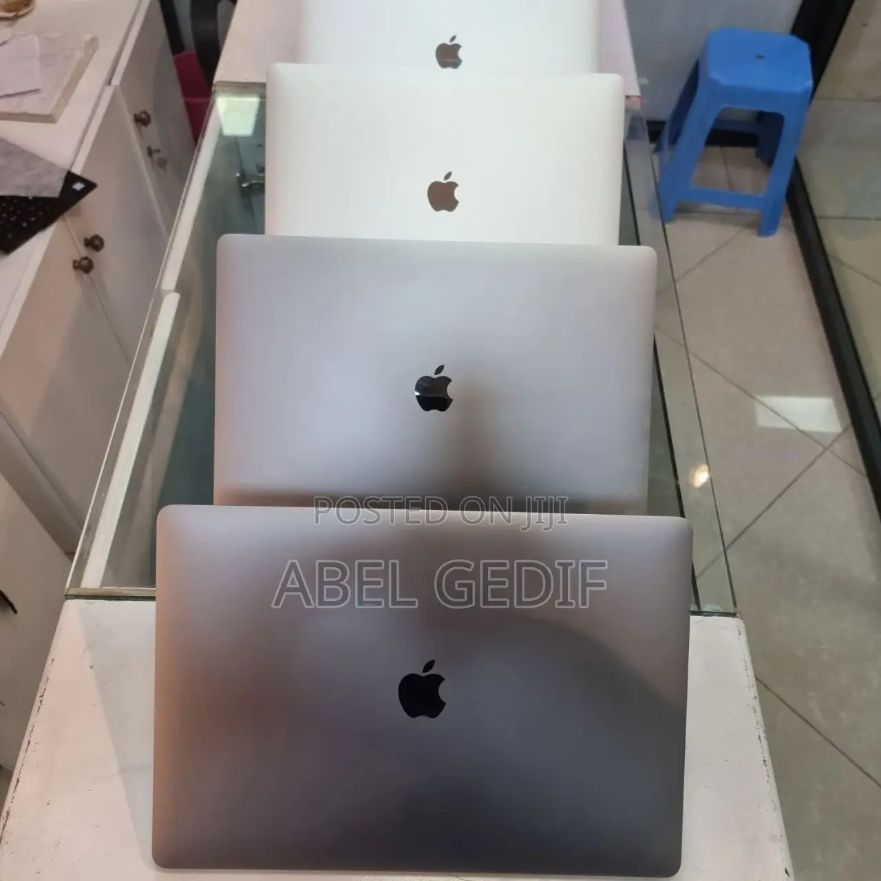 New Laptop Apple MacBook Pro 2019 16GB Intel Core I7 SSD 512GB