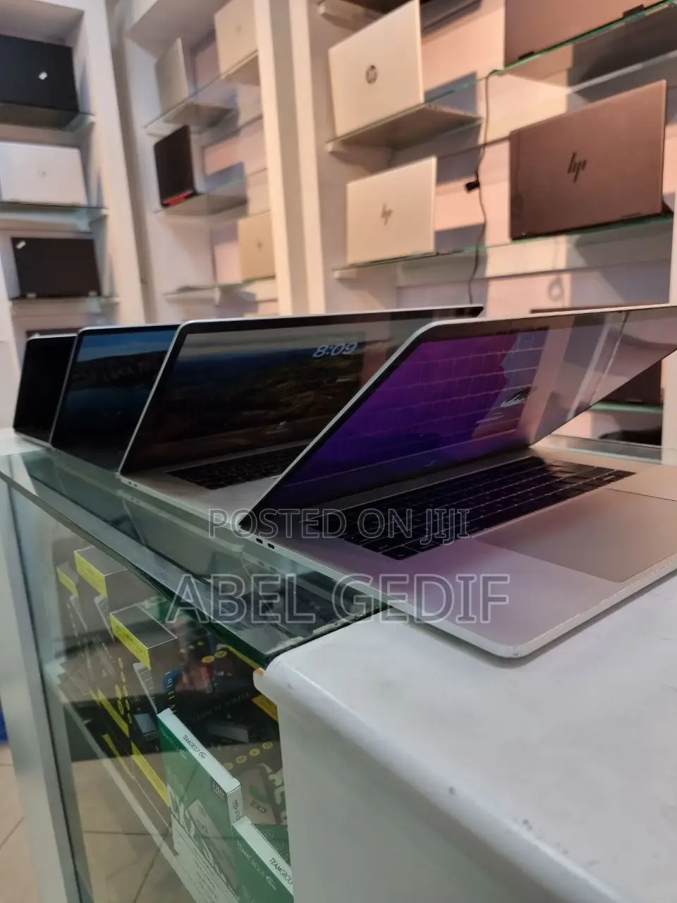 New Laptop Apple MacBook Pro 2019 16GB Intel Core I7 SSD 512GB