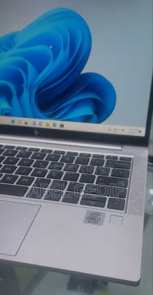 New Laptop HP EliteBook 830 G8 16GB Intel Core I7 SSD 512GB