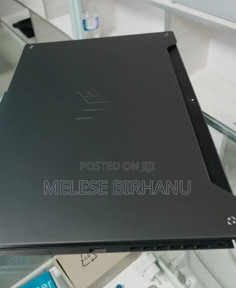 New Laptop Asus 16GB AMD Ryzen 7 SSD 512GB