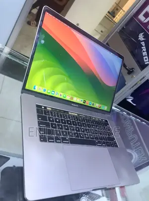 Photo - New Laptop Apple MacBook 2018 16GB Intel Core I7 SSD 512GB