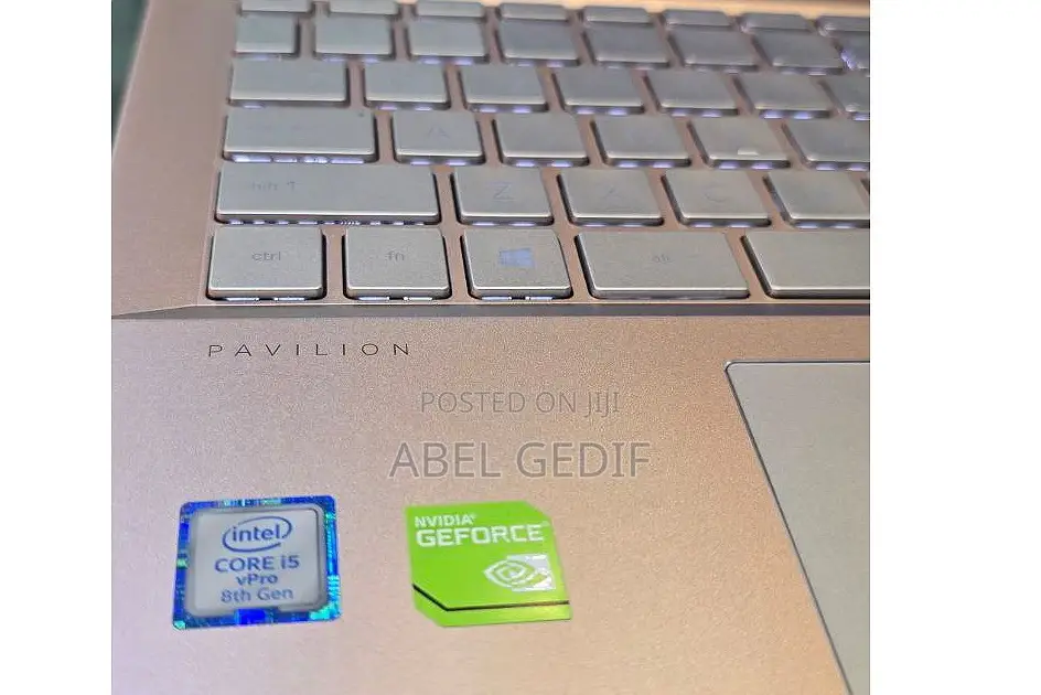 New Laptop HP Pavilion 10 8GB Intel Core I7 HDD+SSD 500GB