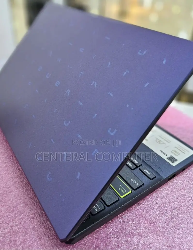 New Laptop Asus VivoBook E12 E203NAH 4GB Intel Celeron SSD 256GB