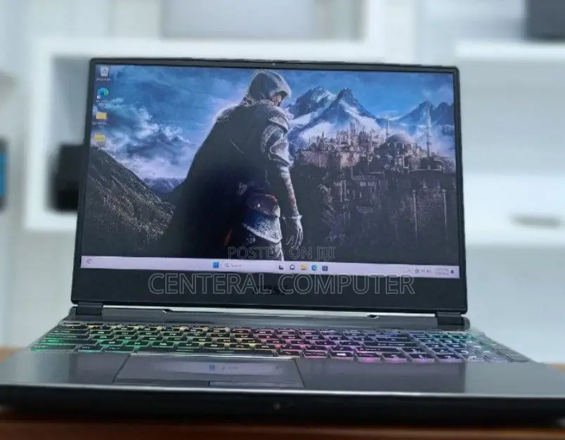 New Laptop MSI GE66 Raider 18GB Intel Core I7 HDD+SSD 512GB