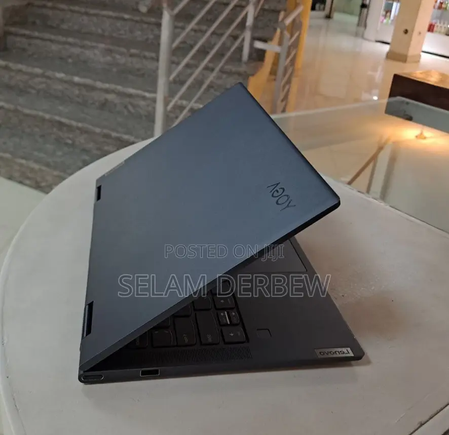 New Laptop Lenovo Yoga 700 16GB Intel Core I7 SSD 512GB