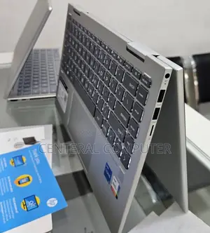 New Laptop HP Envy 17-3000 8GB Intel Core I5 SSD 512GB