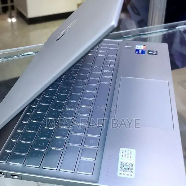 New Laptop HP Pavilion 15 16GB Intel Core I5 SSD 1T