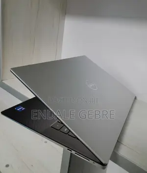 Photo - New Laptop Dell XPS 15 16GB Intel Core I7 SSD 1T