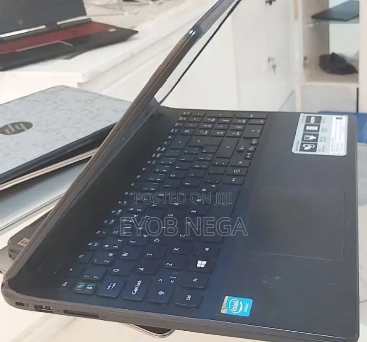 New Laptop Acer Aspire E1-732g 8GB Intel Celeron HDD 1T