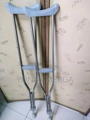 Underarm Crutches卦crutches (TTSH)ክራንች+Crunch/Cranch/Crutches