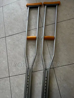Photo - Pair of Crutches二adult Crutches在adult Crutches ( Large / XL)