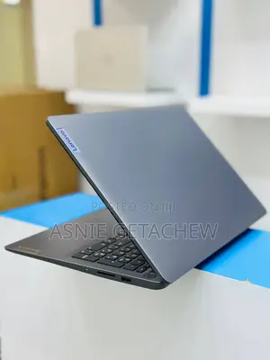 New Laptop Lenovo Ideapad 3 4GB Intel Core I3 SSD 256GB