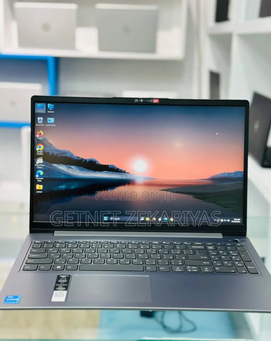 New Laptop Lenovo Ideapad 3 4GB Intel Core I3 SSD 256GB