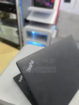 New Laptop Lenovo ThinkPad T14 16GB Intel Core I7 SSD 512GB