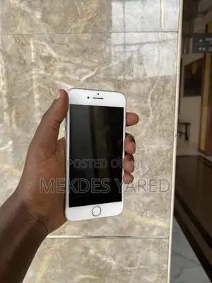 New Apple iPhone 8 64 GB White