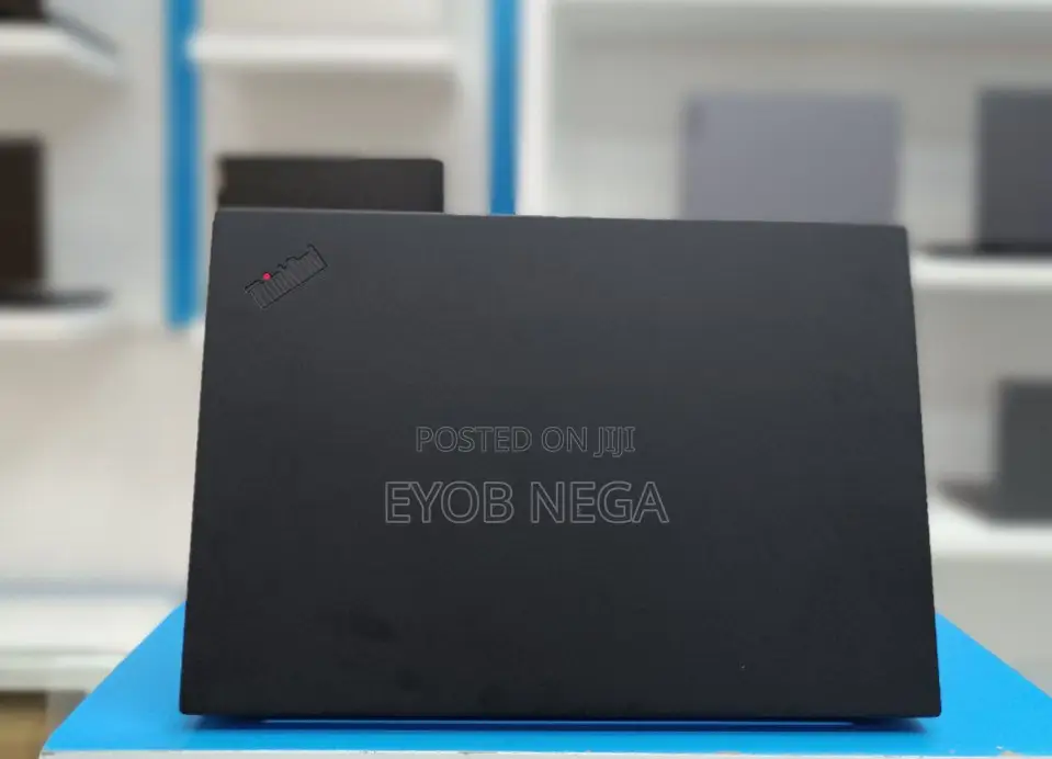 New Laptop Lenovo Thinkpad P15s 16GB Intel Core I7 SSD 512GB