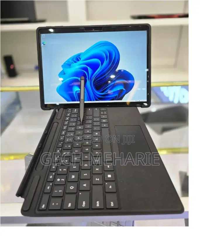 New Laptop Microsoft Surface Pro 9 16GB Intel Core I7 SSD 512GB