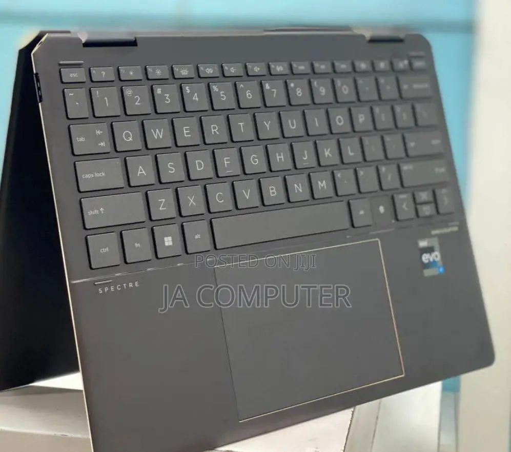 New Laptop HP Spectre 16GB Intel Core I7 SSD 512GB