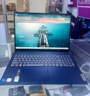 Photo - New Laptop Lenovo Ideapad 3 16GB Intel Core I7 SSD 512GB