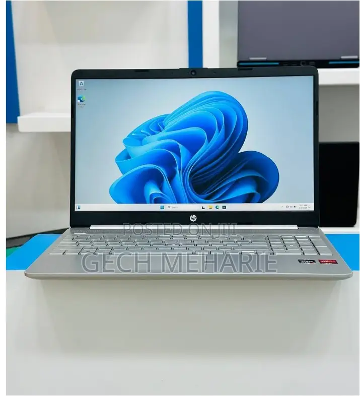 New Laptop HP Stream Notebook 8GB AMD Ryzen 5 SSD 512GB