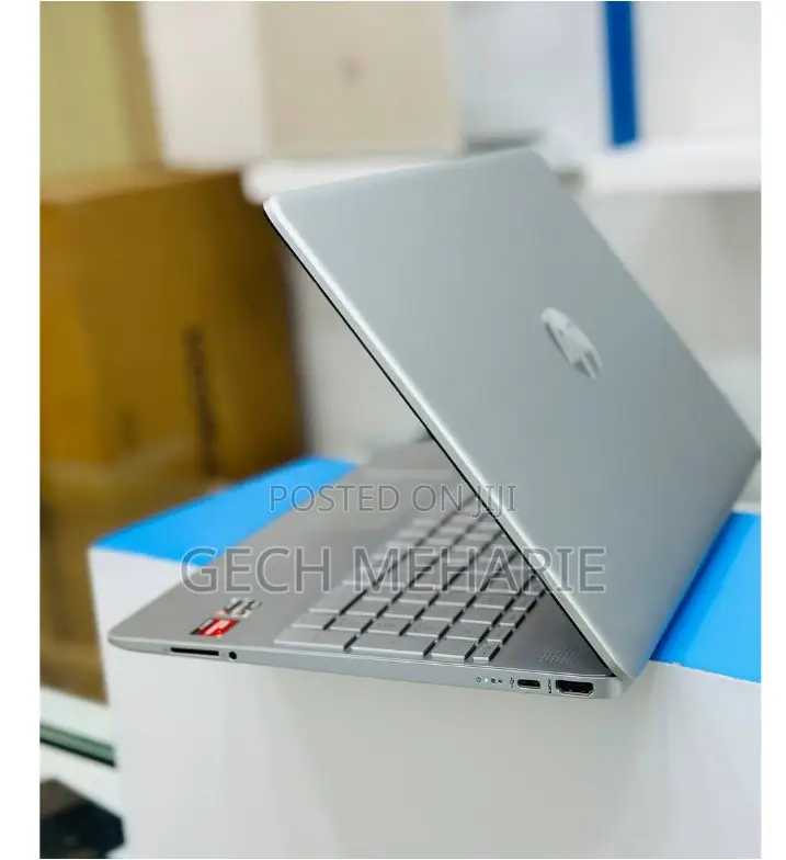 New Laptop HP Stream Notebook 8GB AMD Ryzen 5 SSD 512GB