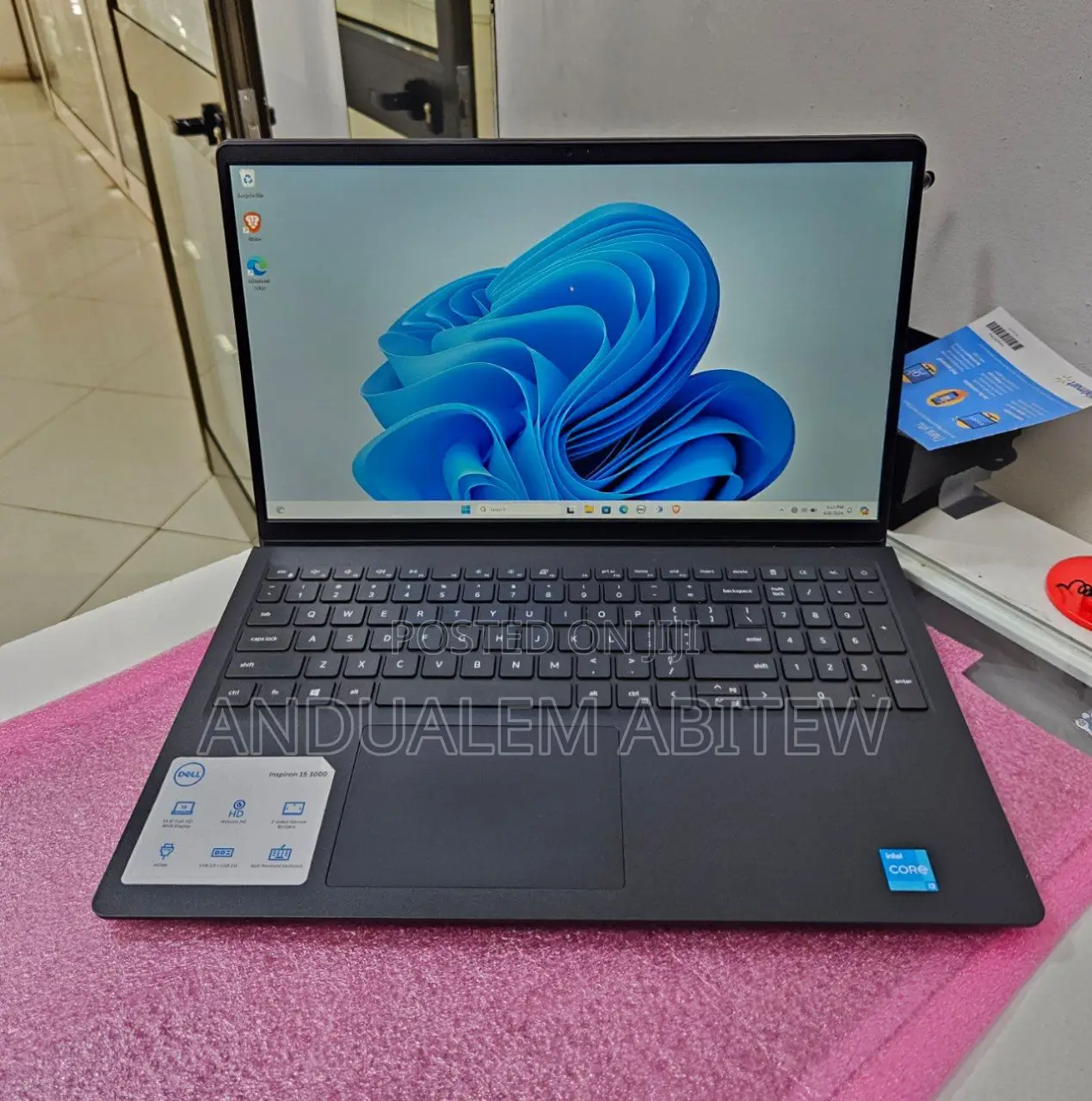 New Laptop Dell Inspiron 15 8GB Intel Core I3 SSD 256GB