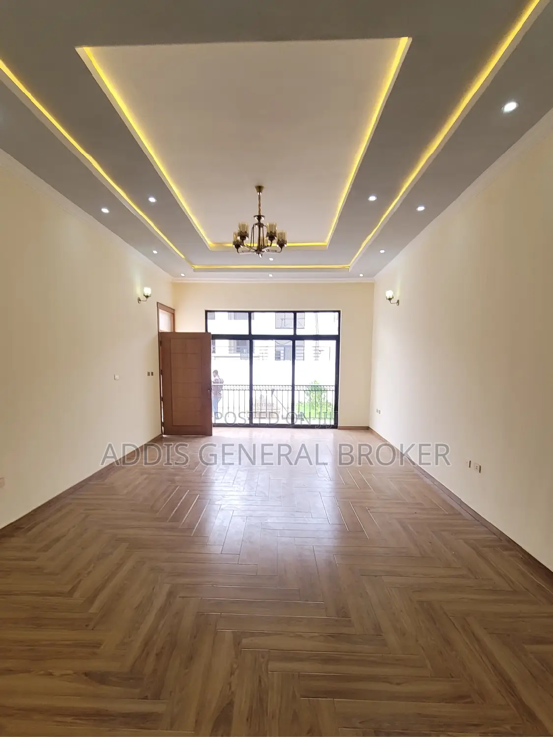 6bdrm Villa in ቦሌ ቡልቡላ, Bole for sale