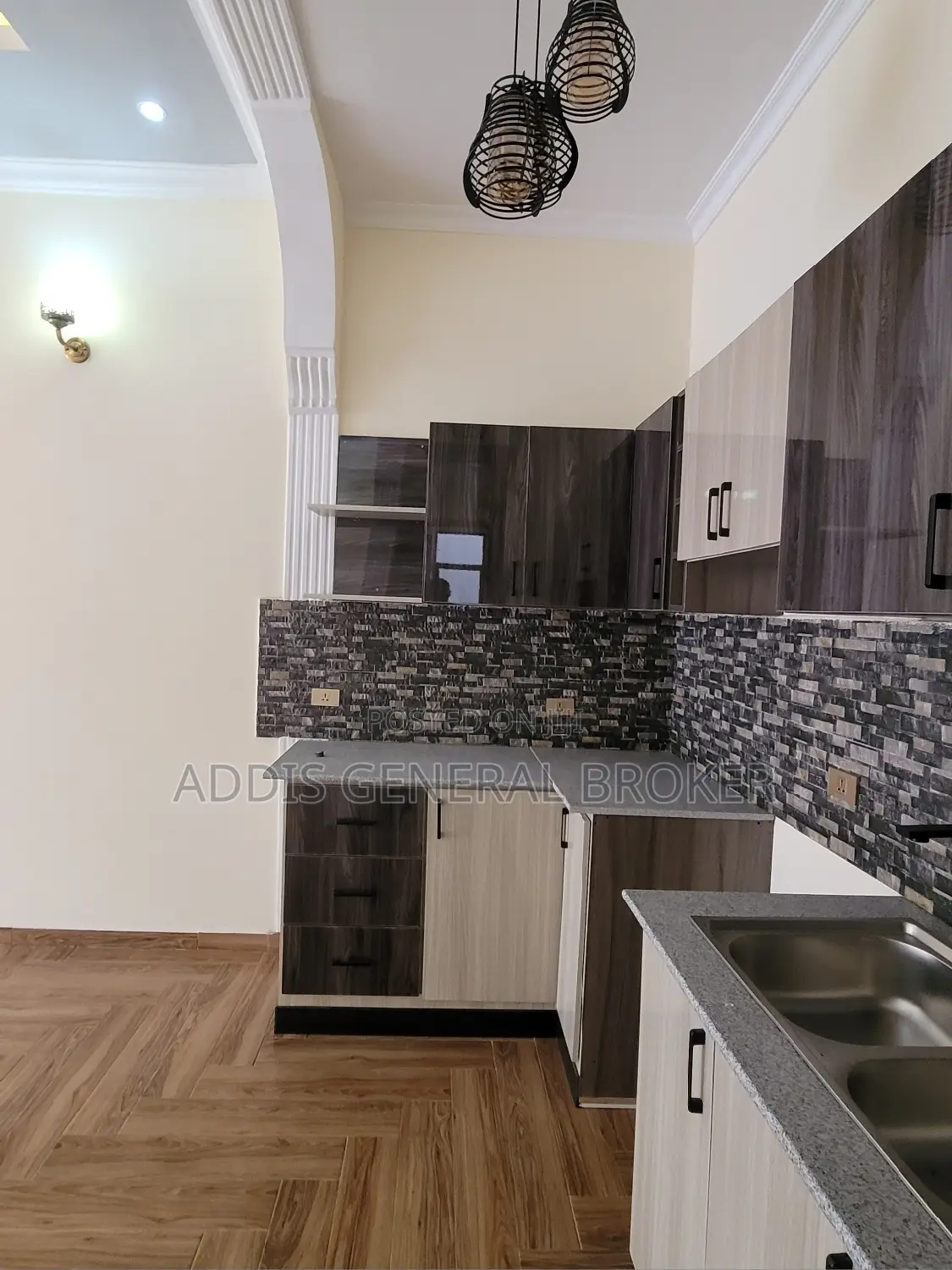 6bdrm Villa in ቦሌ ቡልቡላ, Bole for sale