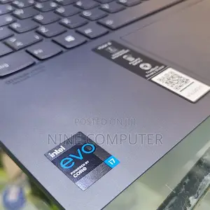 New Laptop Lenovo Yoga 700 16GB Intel Core I7 SSD 1T