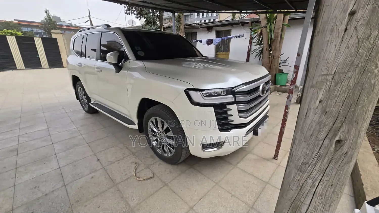 Toyota Land Cruiser 2023 White