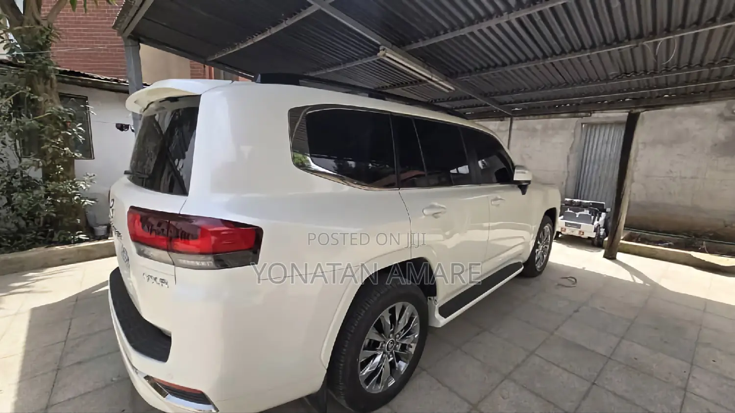 Toyota Land Cruiser 2023 White