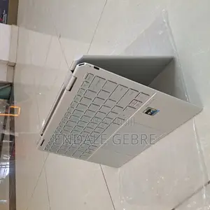 Photo - New Laptop HP Spectre X360 8GB Intel Core I5 SSD 512GB